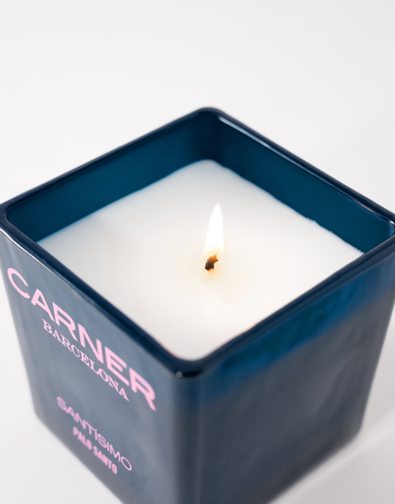Carner Barcelona Santisimo Duftkerze 200 g holzig