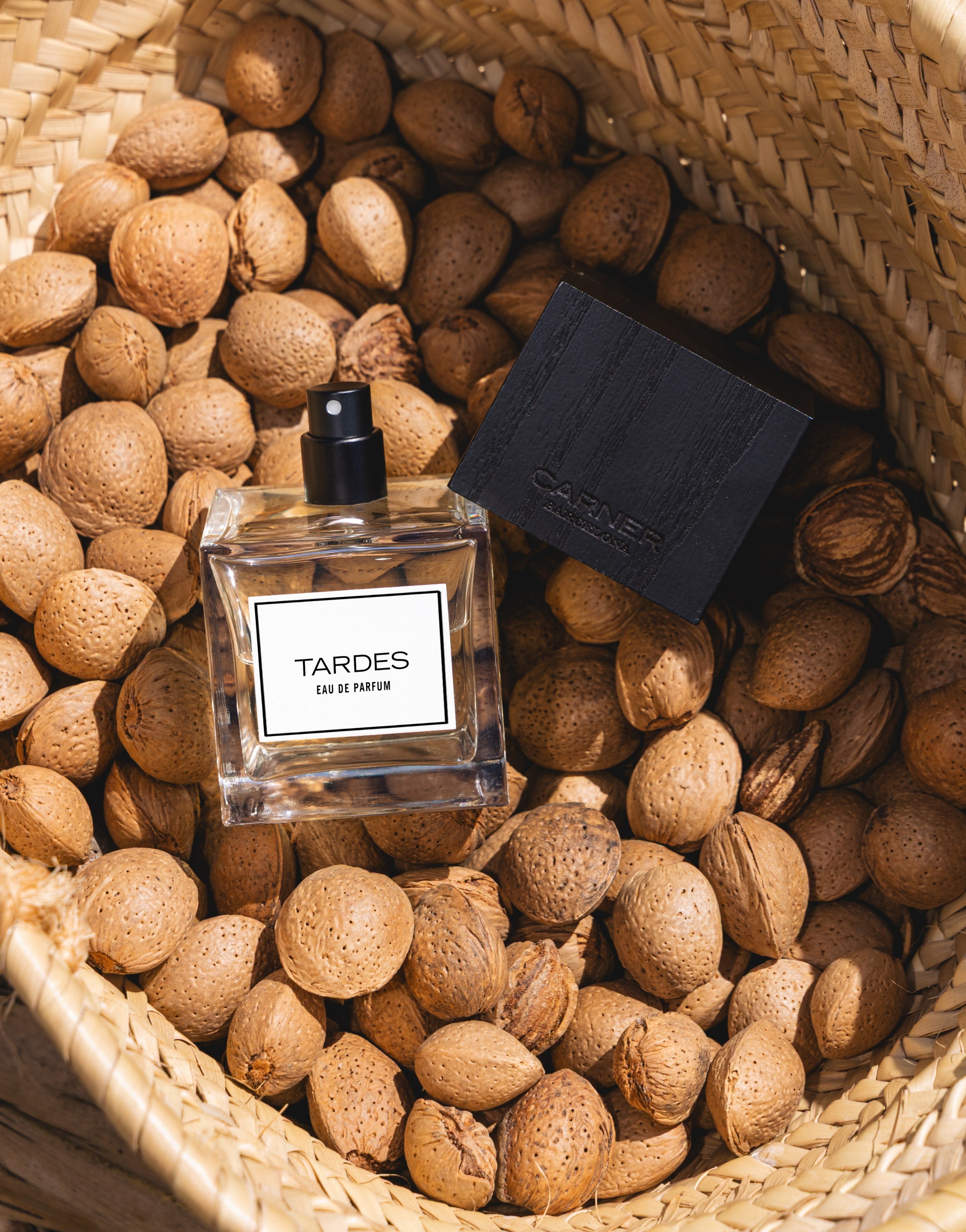 Carner Barcelona Tardes Eau de Parfum 50ml holzig-blumig