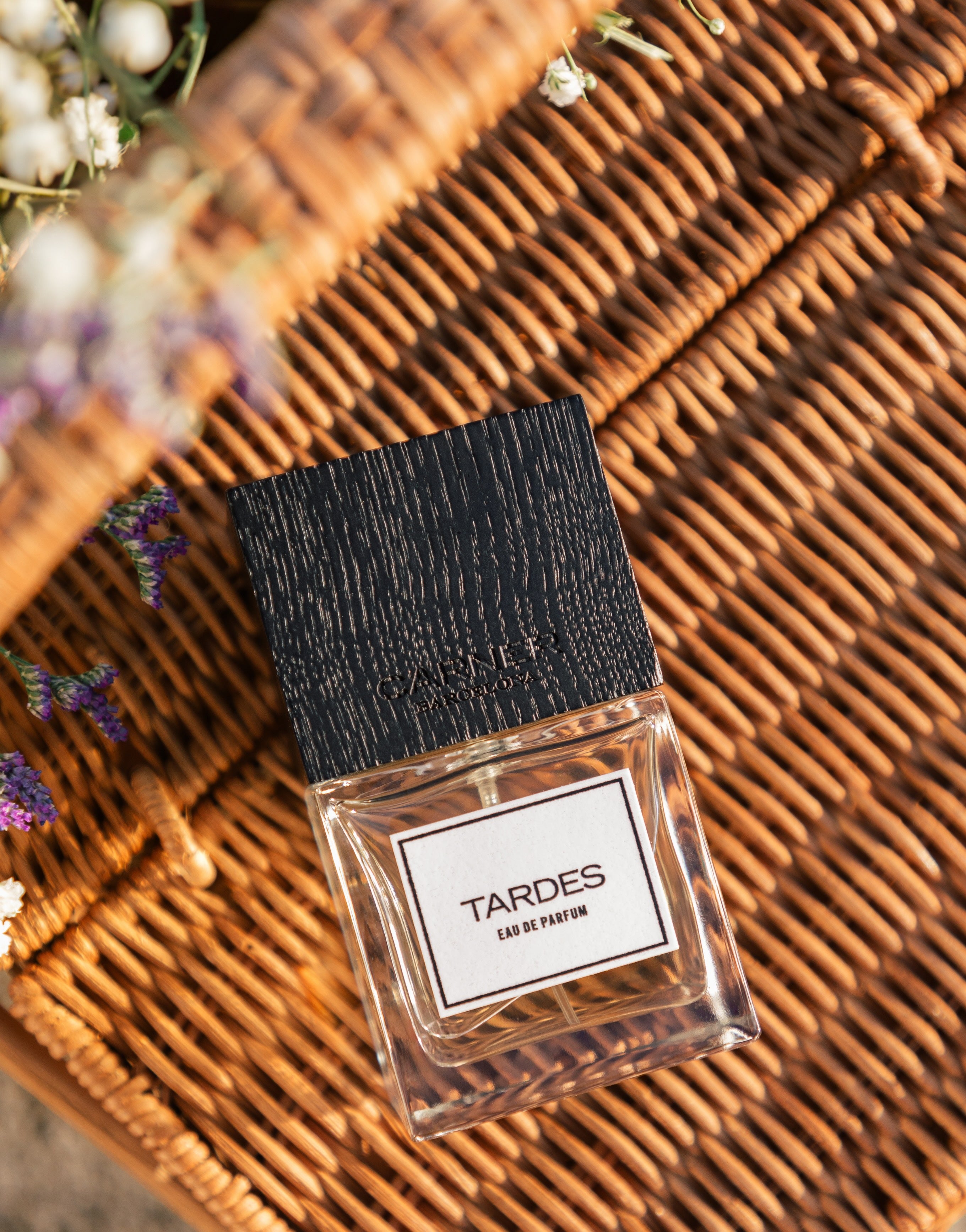 Carner Barcelona Tardes Eau de Parfum 50ml holzig-blumig