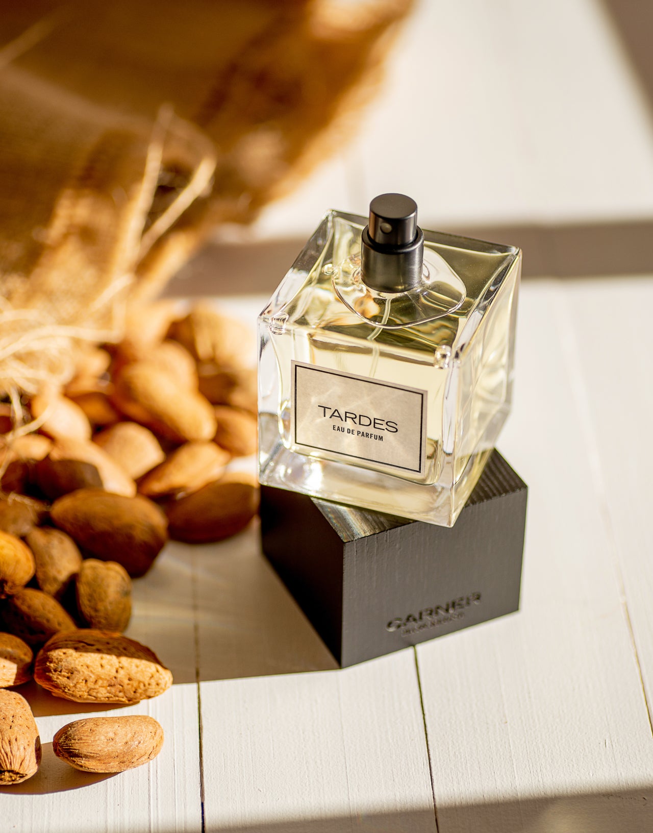 Carner Barcelona Tardes Eau de Parfum 100ml holzig-blumig